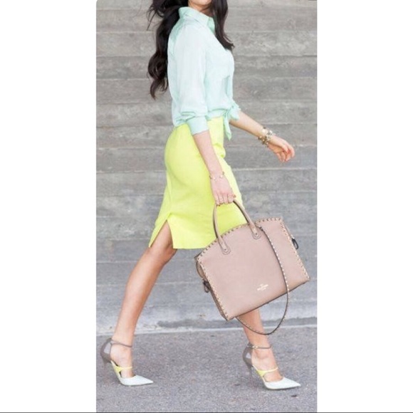 GAP Tops - NWT Mint Gap Popover Button Down